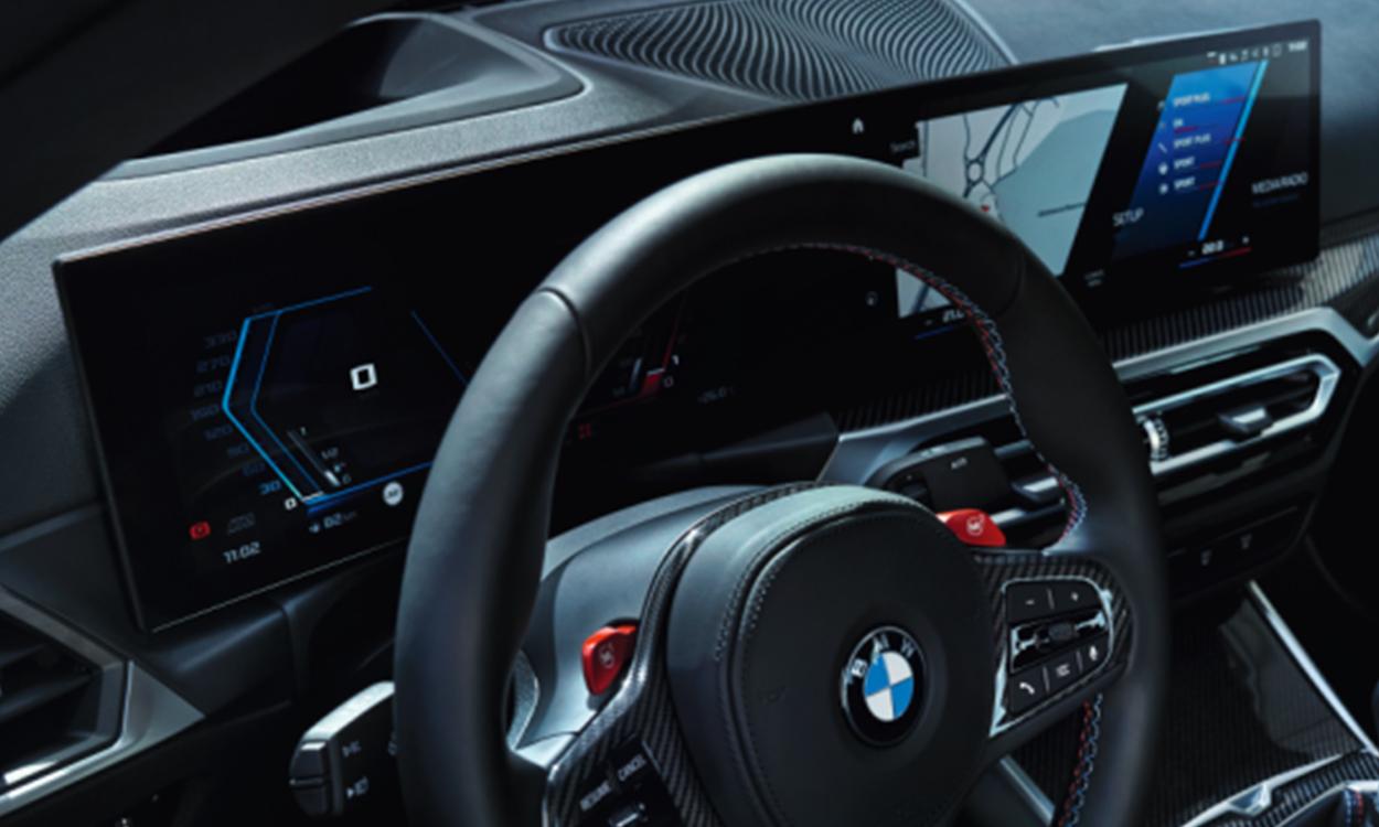 Bmw m2 curved display