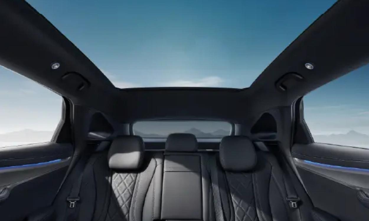 BYD Sealion 7 Sunroof