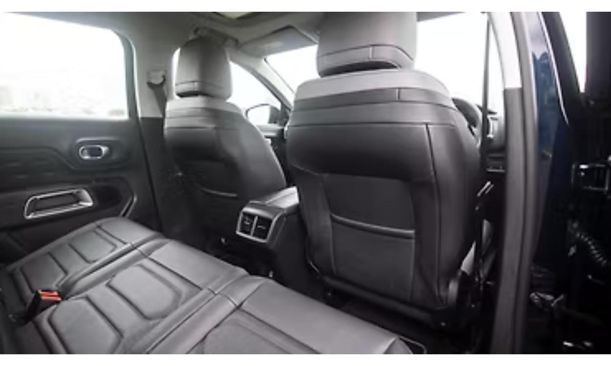 C5 Aircross Interior Front Seat Back Pockets