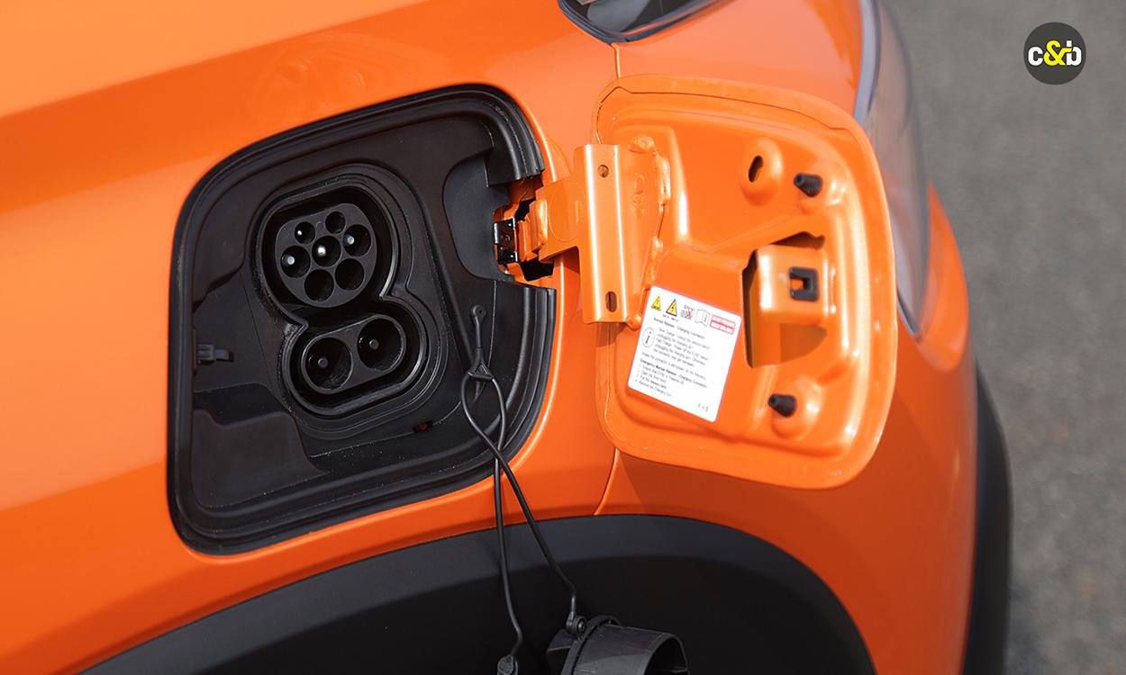 Citroen ec3 charging port