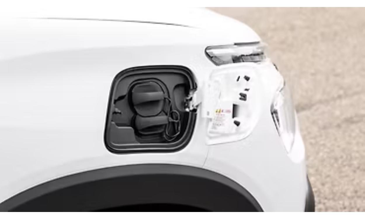 Ec3 Exterior Open Fuel Lid