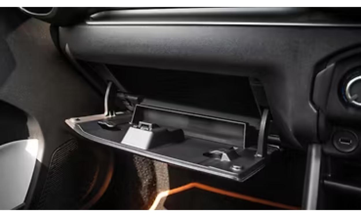 Ec3 Interior Glove Box