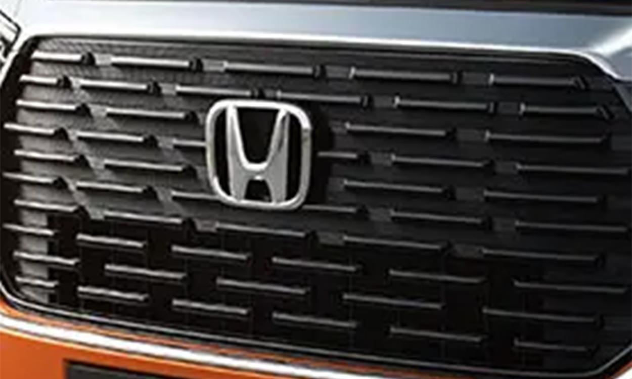 Honda elevate front grille garnish
