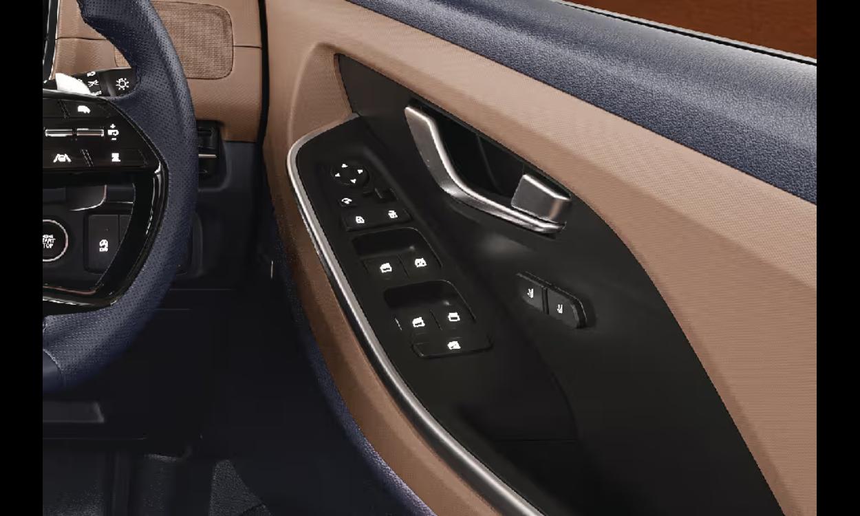 Hyundai alcazar door Controls