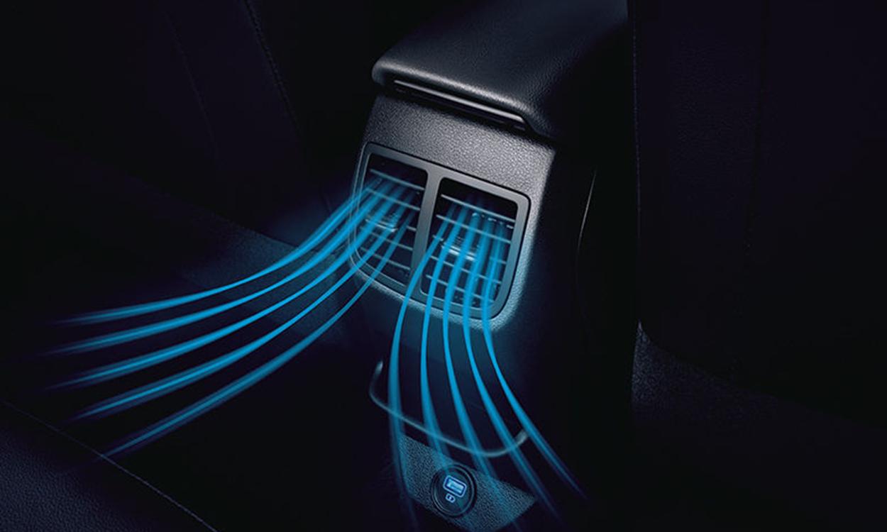Hyundai_elite_i20_rear_ac_vents