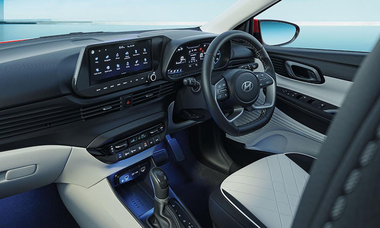 highlight interior of Hyundai i20