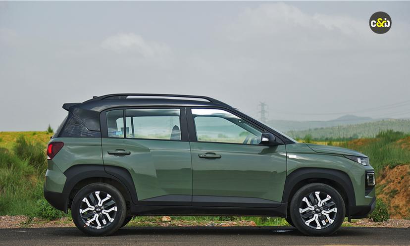 Hyundai Exter Sideview