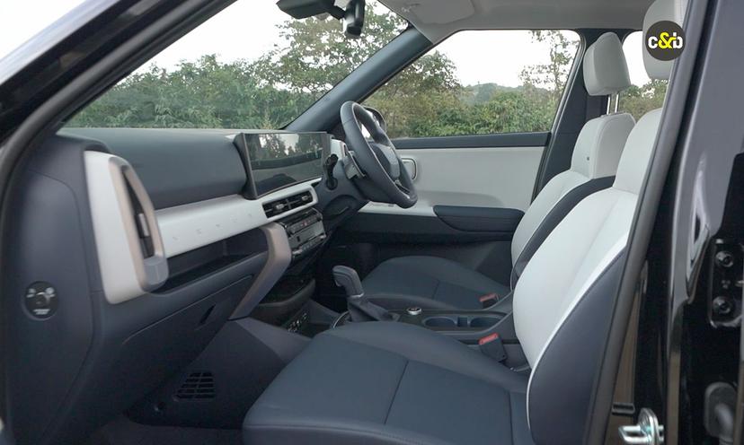 Hyundai Venue Front Seat