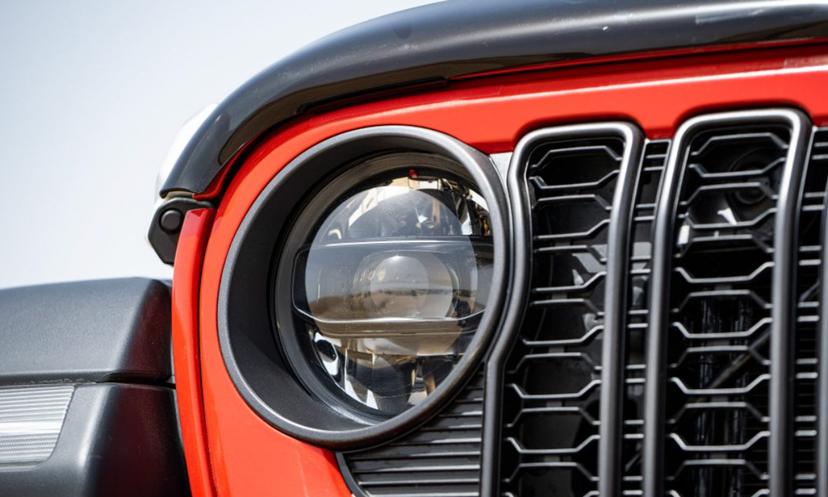 Jeep Wrangler Unlimited Headlight