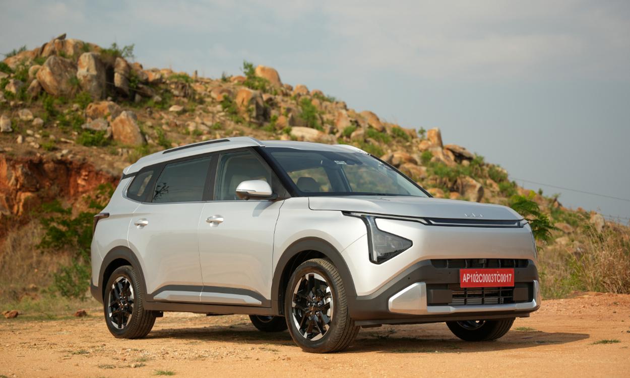 Kia Carens Clavis Sideview