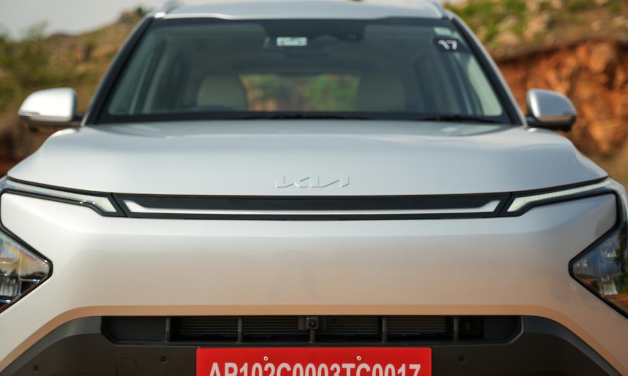 Kia Carens Clavis Lights