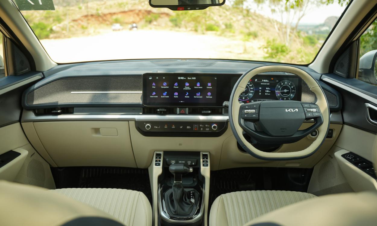 Kia Carens Clavis Dashboard