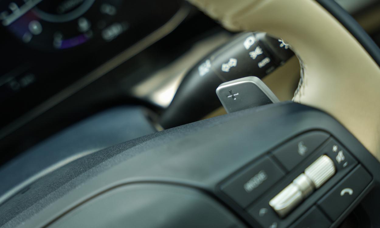 Kia Carens Clavis Paddle shift