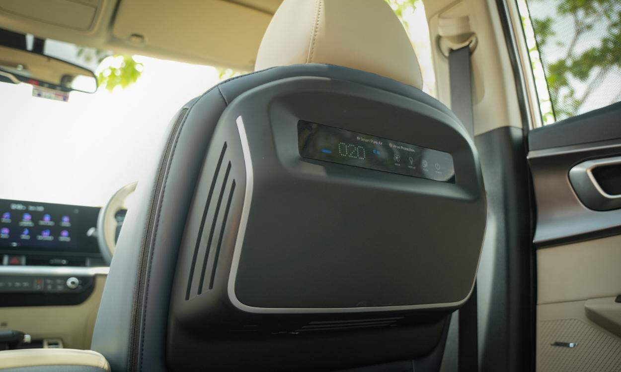 Kia Carens Clavis Rear Storage