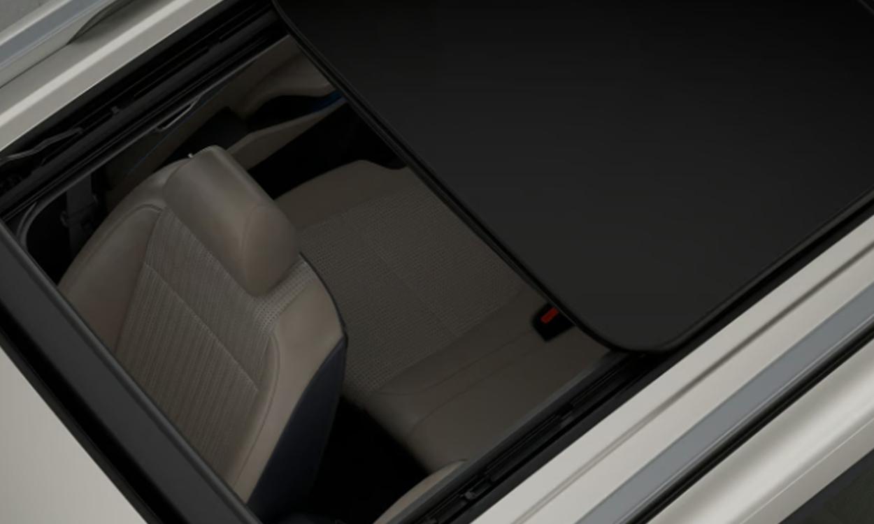 Int Kia Carens Clavis Topview