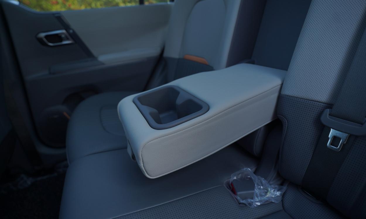 Kia Syros Armrest
