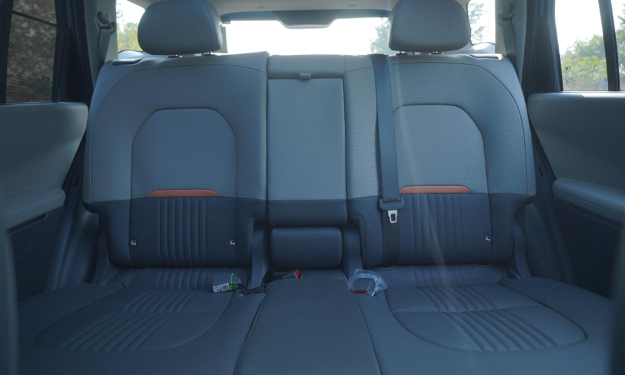 Kia Syros Rearseat