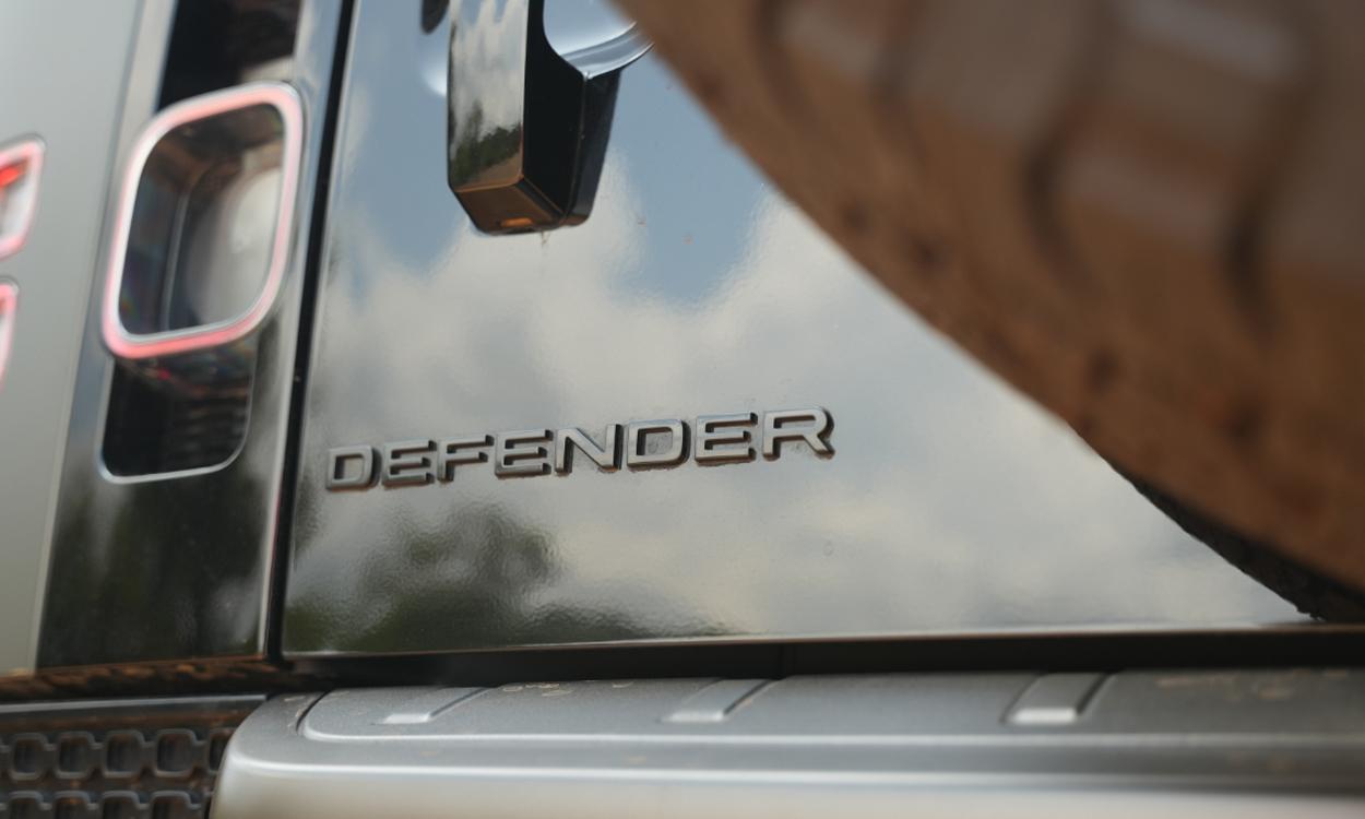 Land Rover Defender Exterior 6