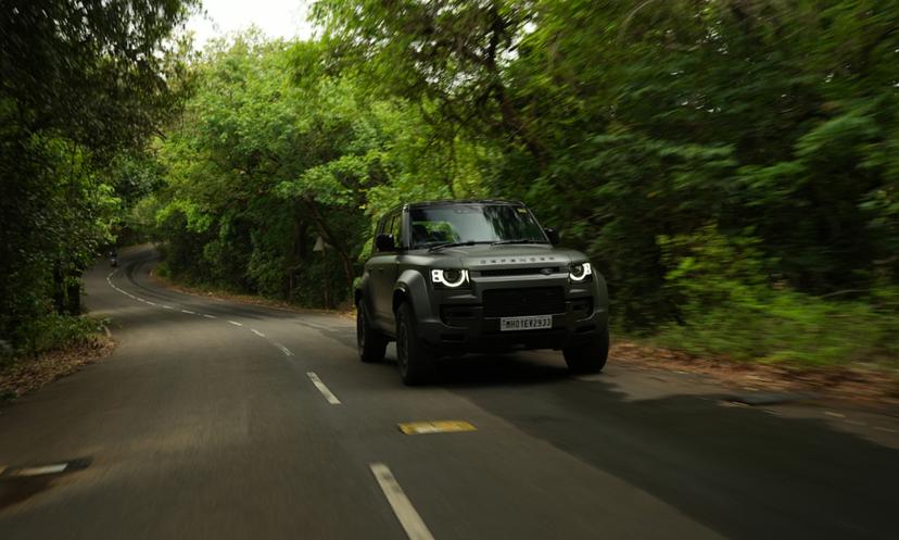 Land Rover Defender Ride View 3