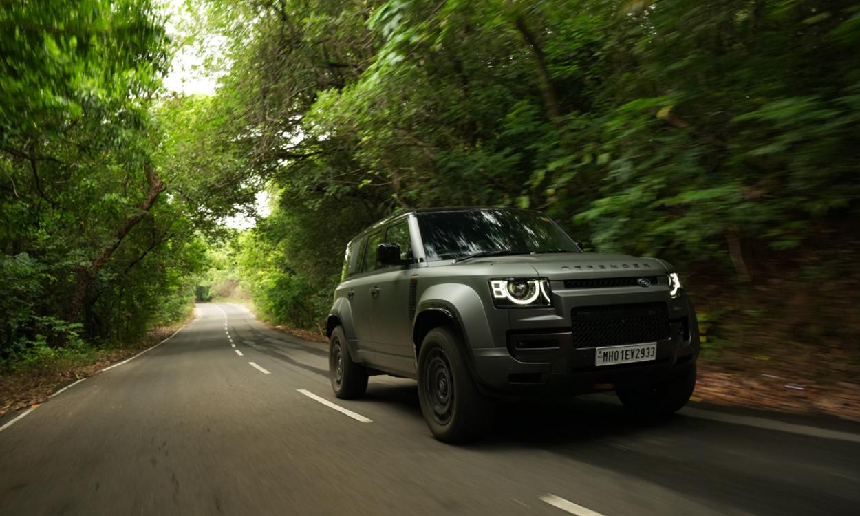 Land Rover Defender 2