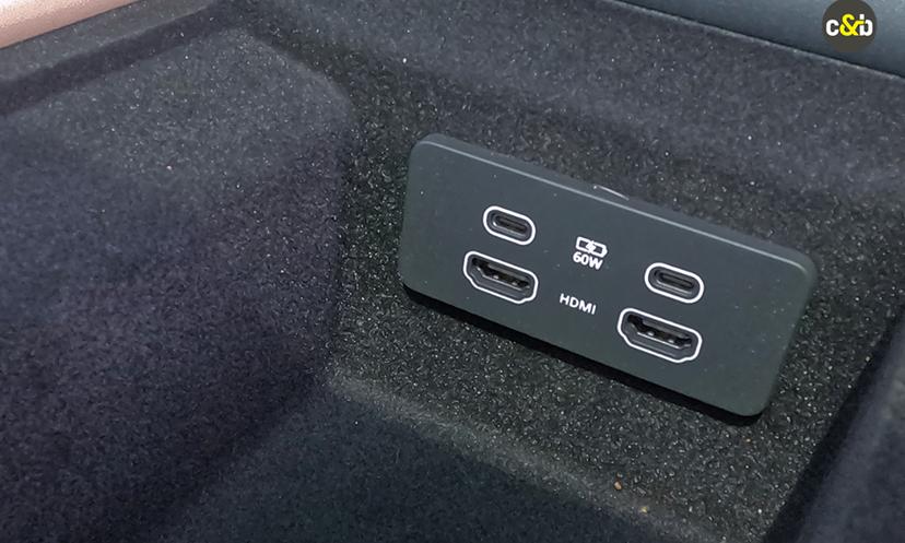 Land Rover Range Rover Charging Point