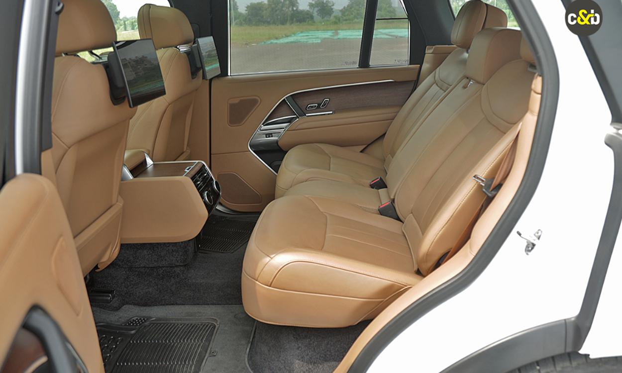 Land Rover Range Rover Rear Spacious Cabin