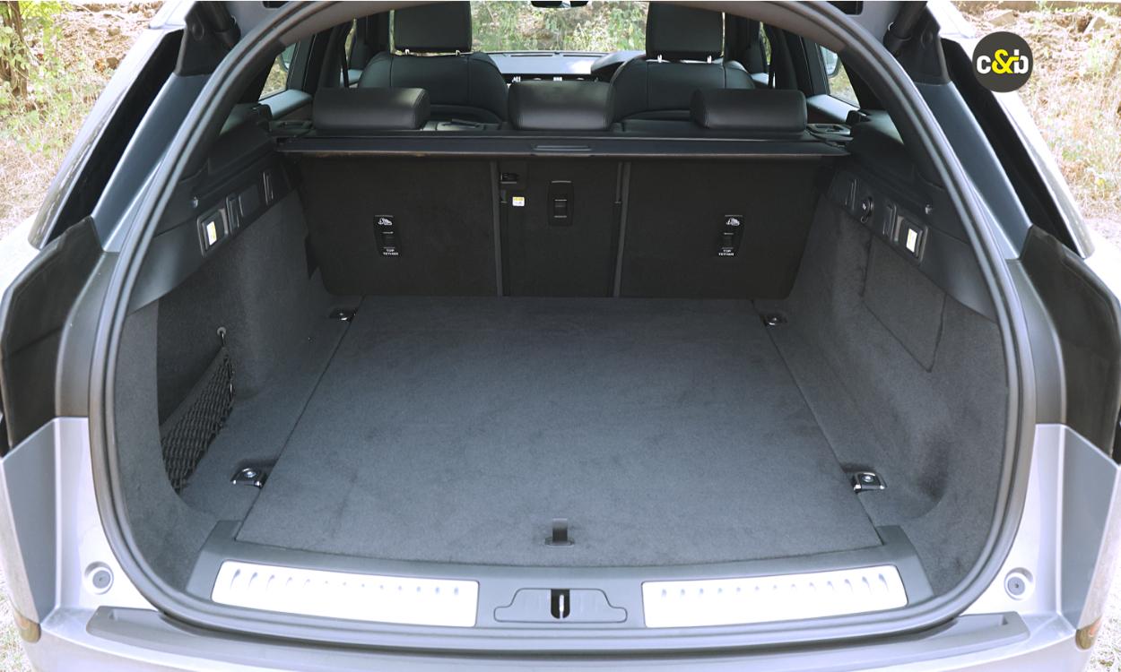 Range Rover Velar Bootspace