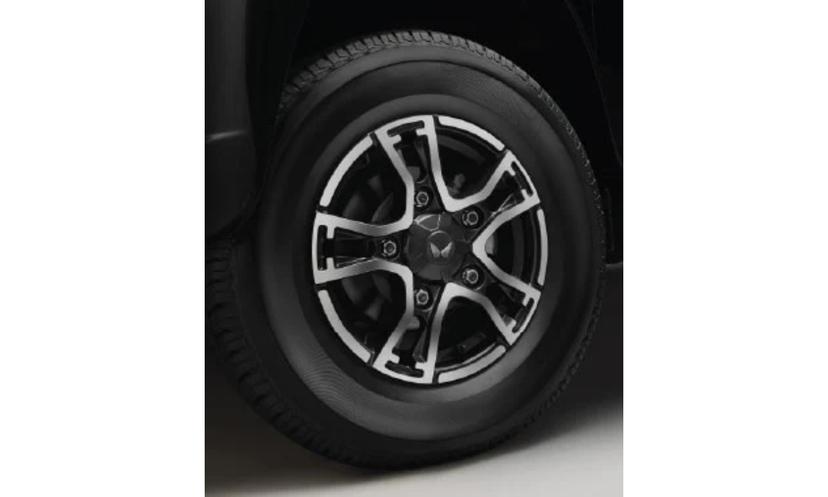 Mahindra Bolero Diamond Cut Alloy Wheels