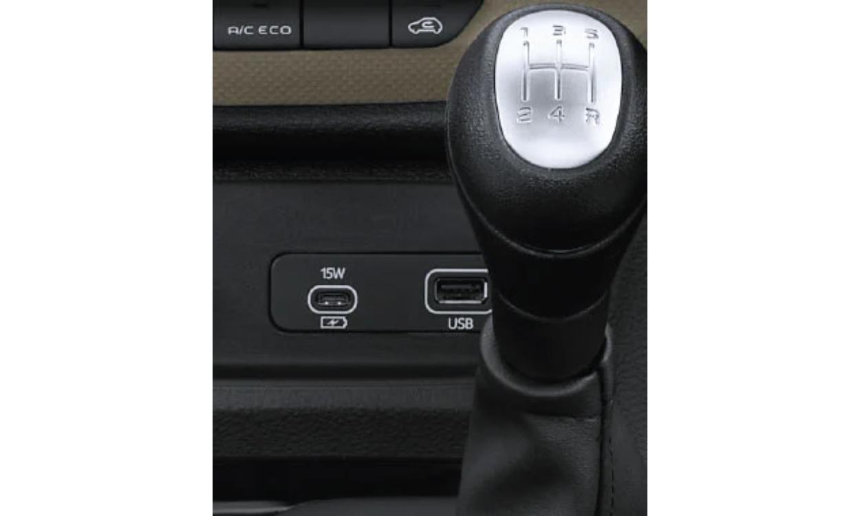 Mahindra Bolero Neo Usb C Type Charging Port