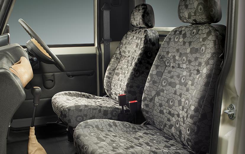 Mahindra Bolero Pikup Front Seats
