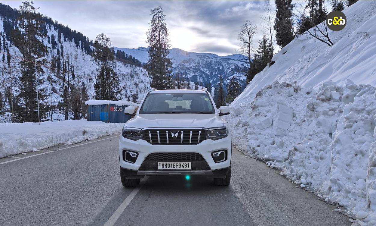 Mhindra Scorpio Front View