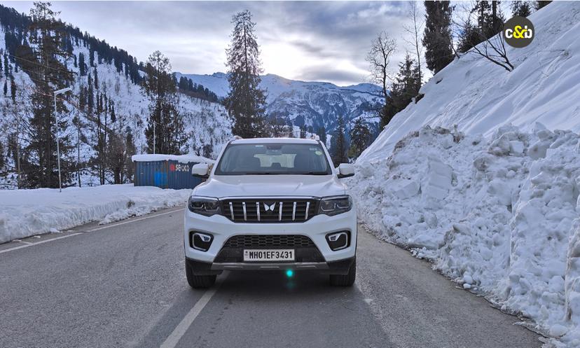 Mhindra Scorpio Front View