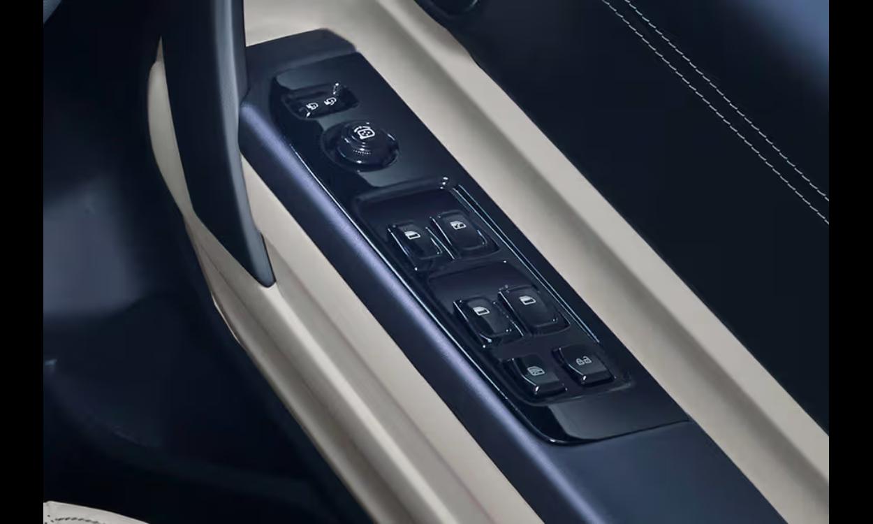 Mahindra thar roxx door Controls