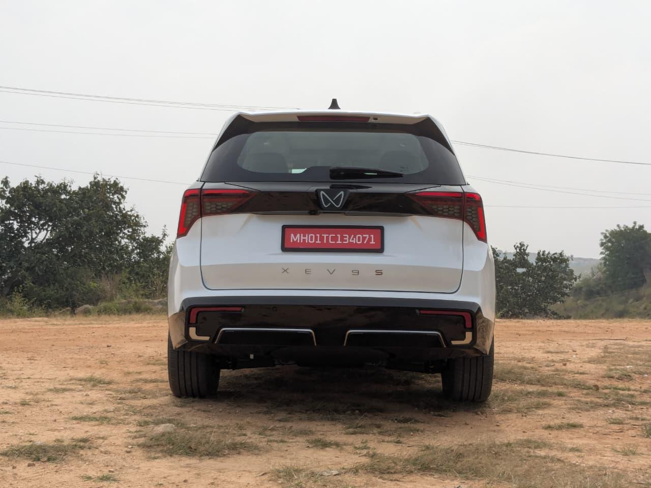 Mahindra Xev 9s Rear View