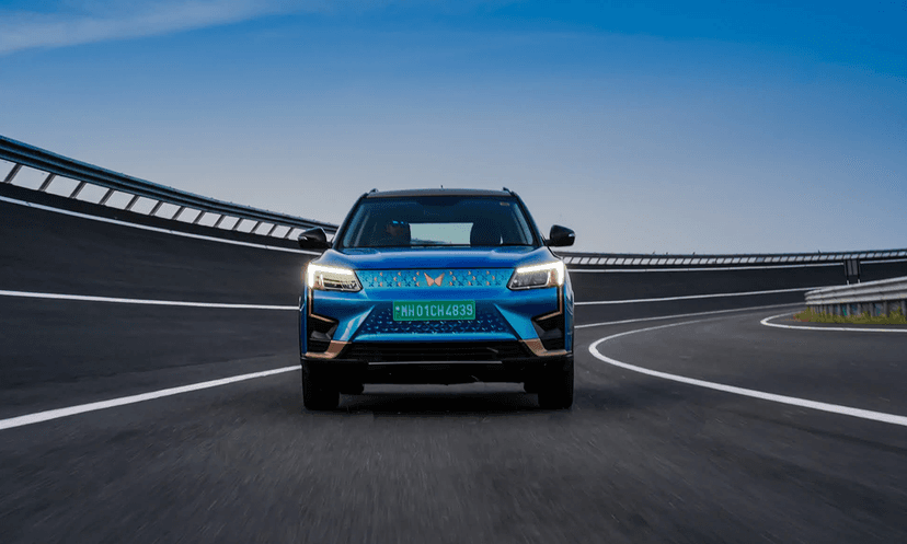 Mahindra Xuv400 Drls