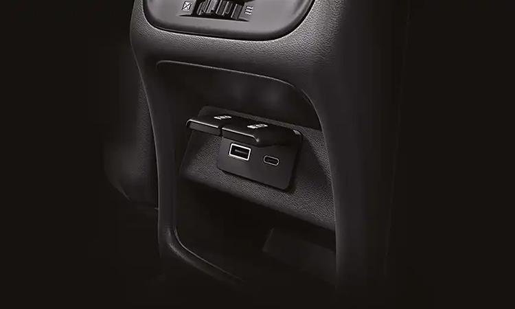 Maruti Suzuki Baleno Rear Usb Port