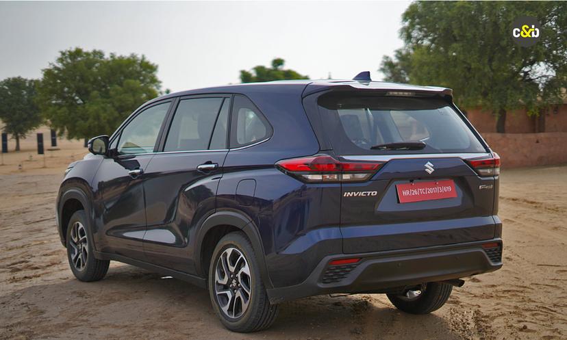 Maruti Suzuki Invicto Taillight