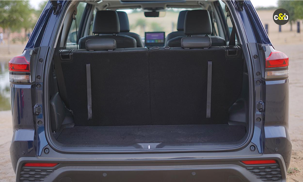 Maruti Suzuki Invicto Bootspace