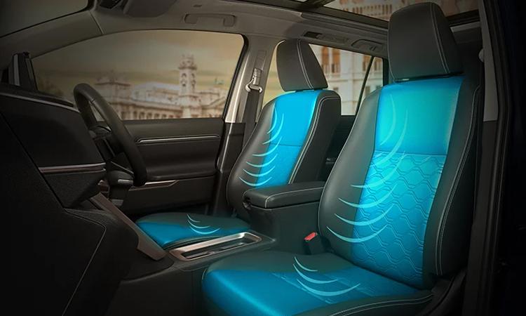 Maruti suzuki invicto seats