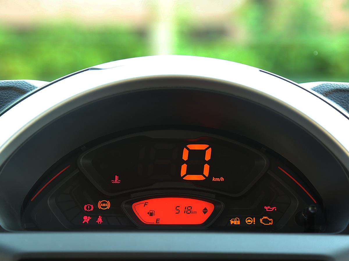 Maruti Suzuki S Presso Speedometer