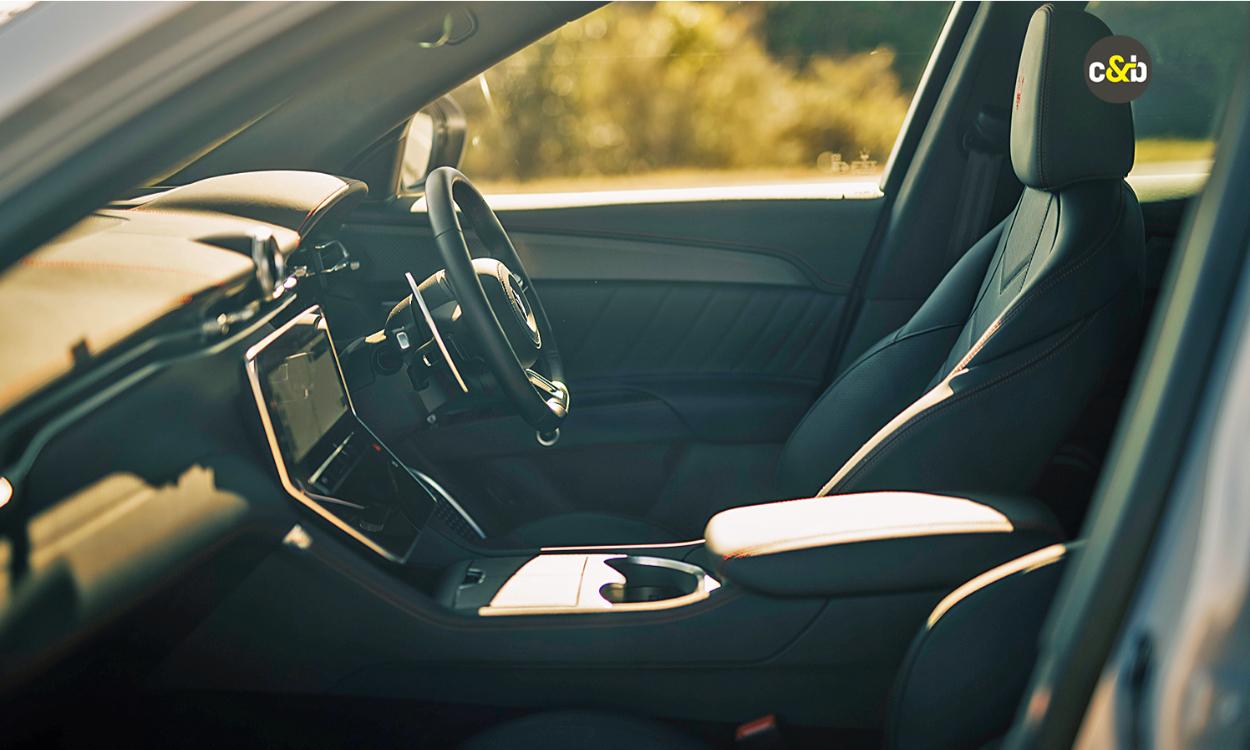 Maserati Grecale spacious interior