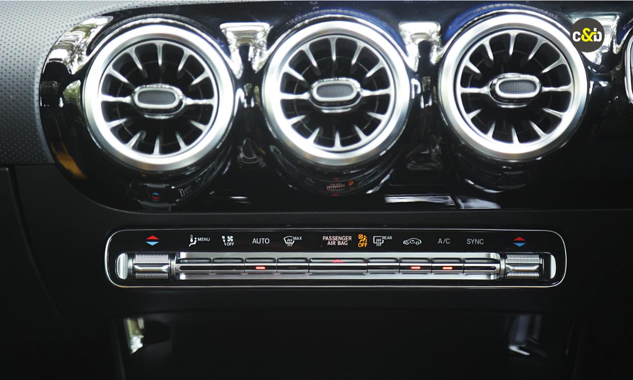 Mercedes Amg A45s Fearures