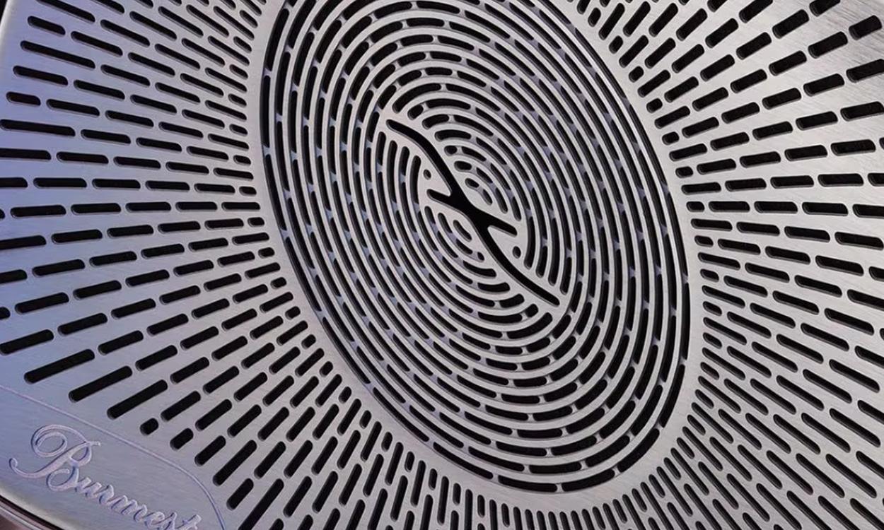 Mercedes amg c43 sound system