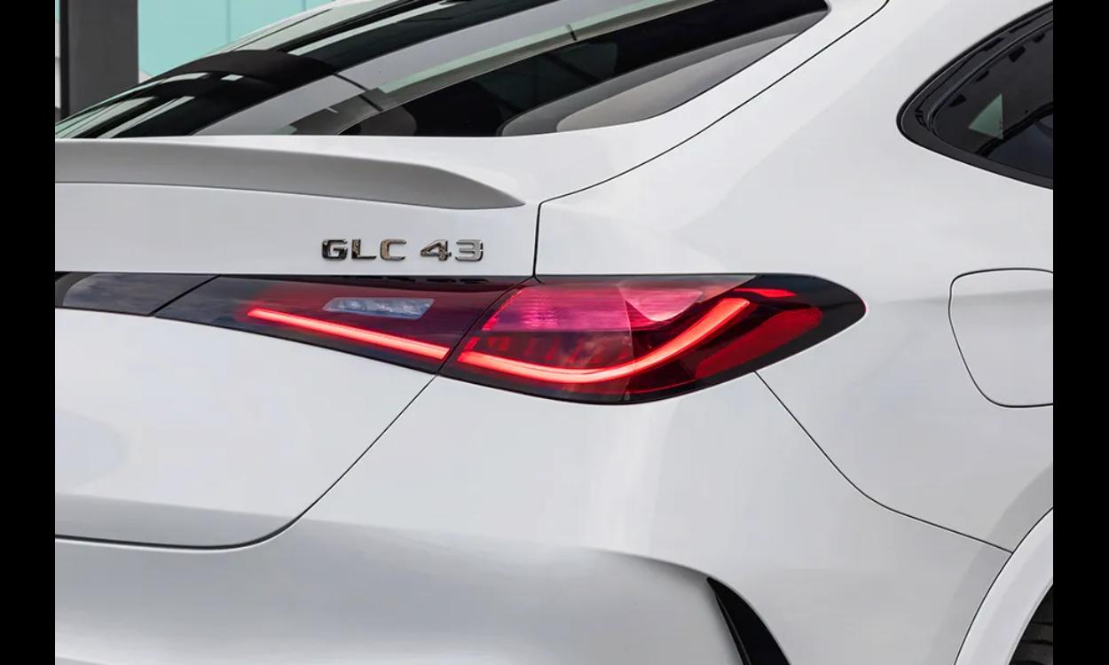 Mercedes amg gl 43 taillight