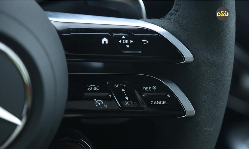 Mercedes Benz Glc43 Amg Features In Hand1