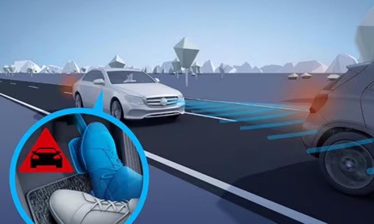 Mercedes Benz Eqa Equipment Safety Comfort Active Brake Assist