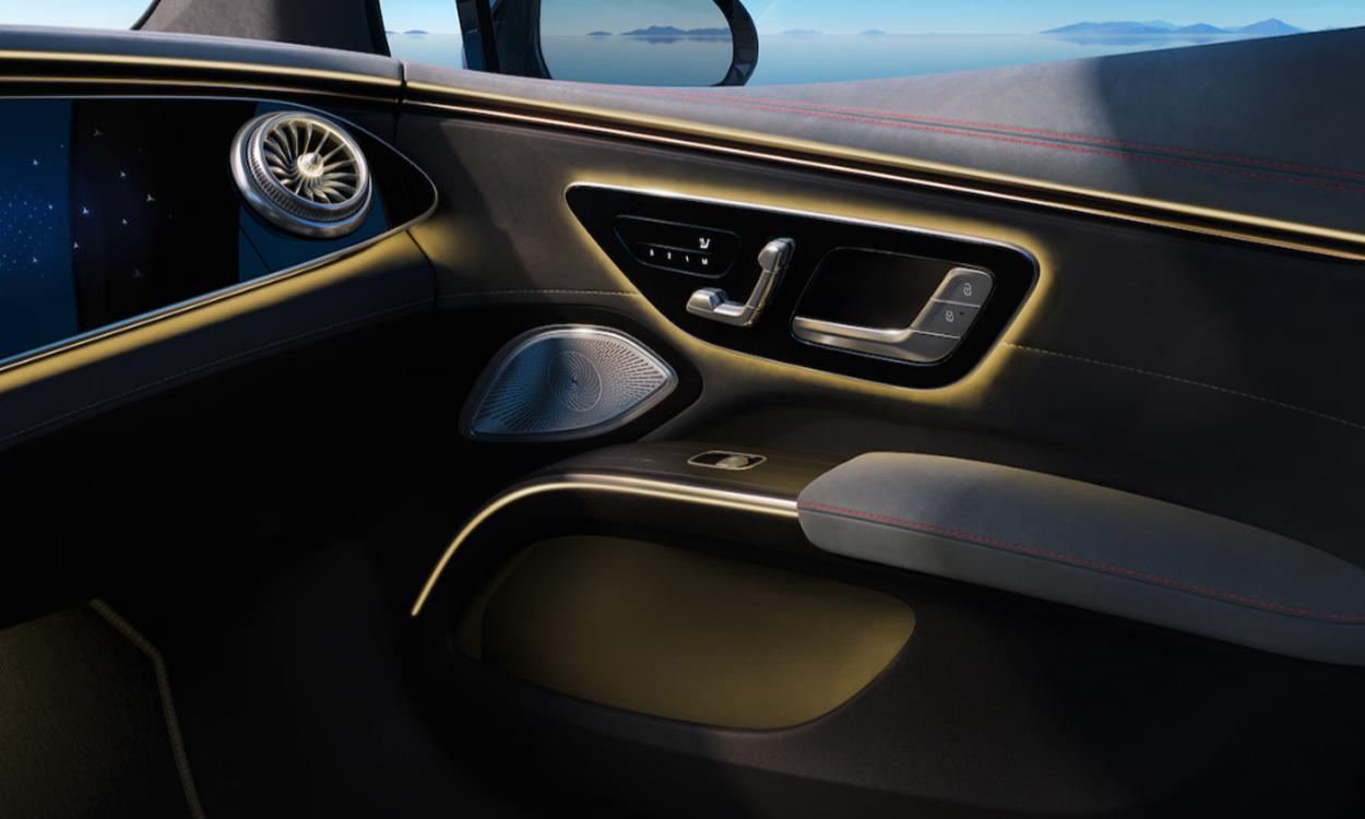 2025 Mercedes Benz Eqs Suv Seat memory function