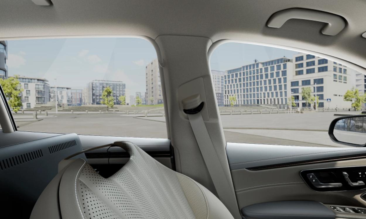 Mercedes benz eqs suv seatbelt