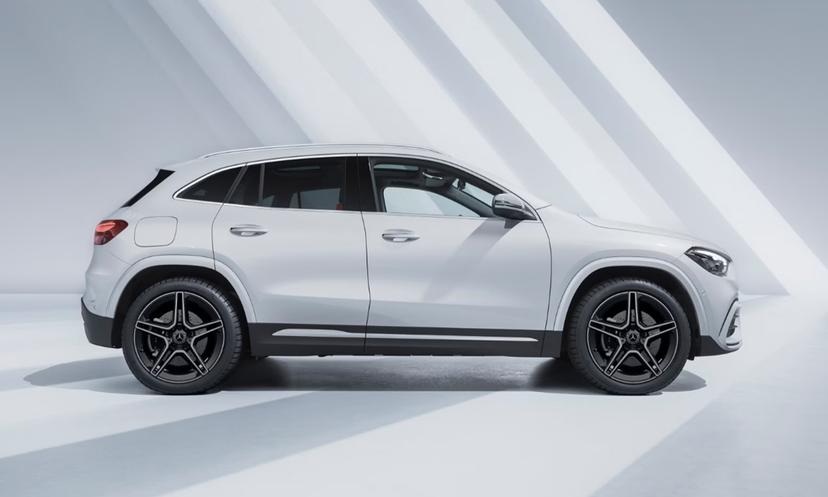 Mercedes Benz Gla Class Side View