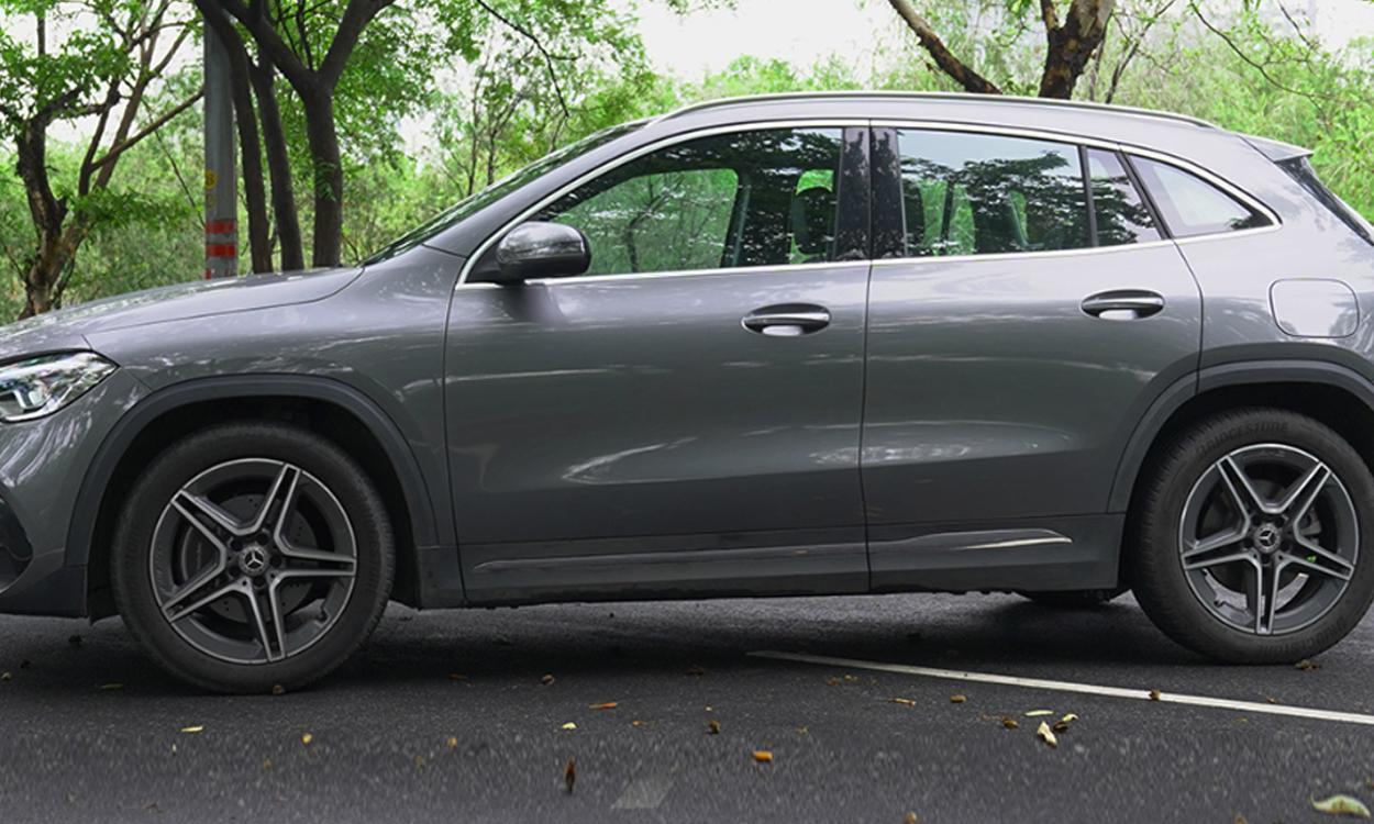 Mercedes Benz Gla Sideview